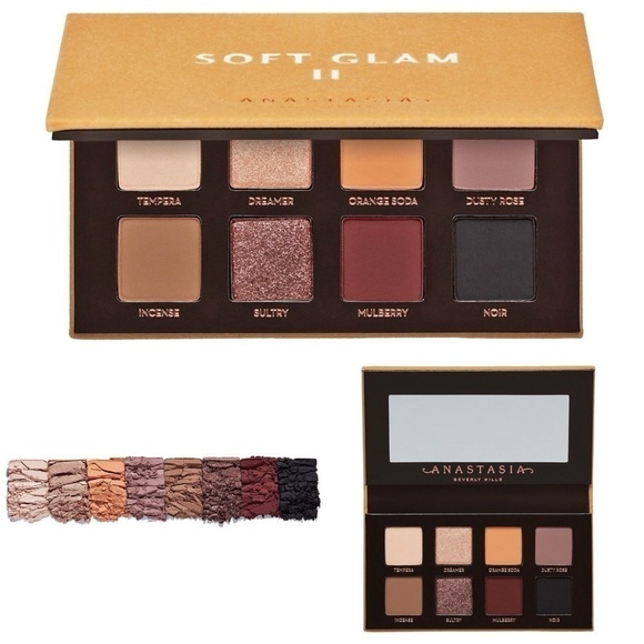 Makeup Bundle - Picture 2 of 7